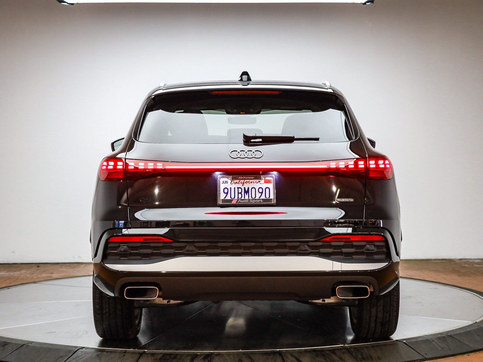 2025 Audi Q5 2.0T Premium Plus photo 3