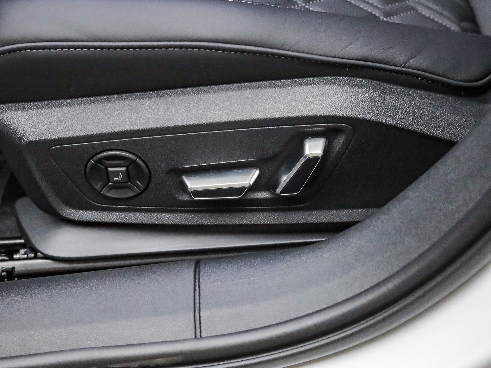 2025 Audi S5 Premium Plus - Photo 23