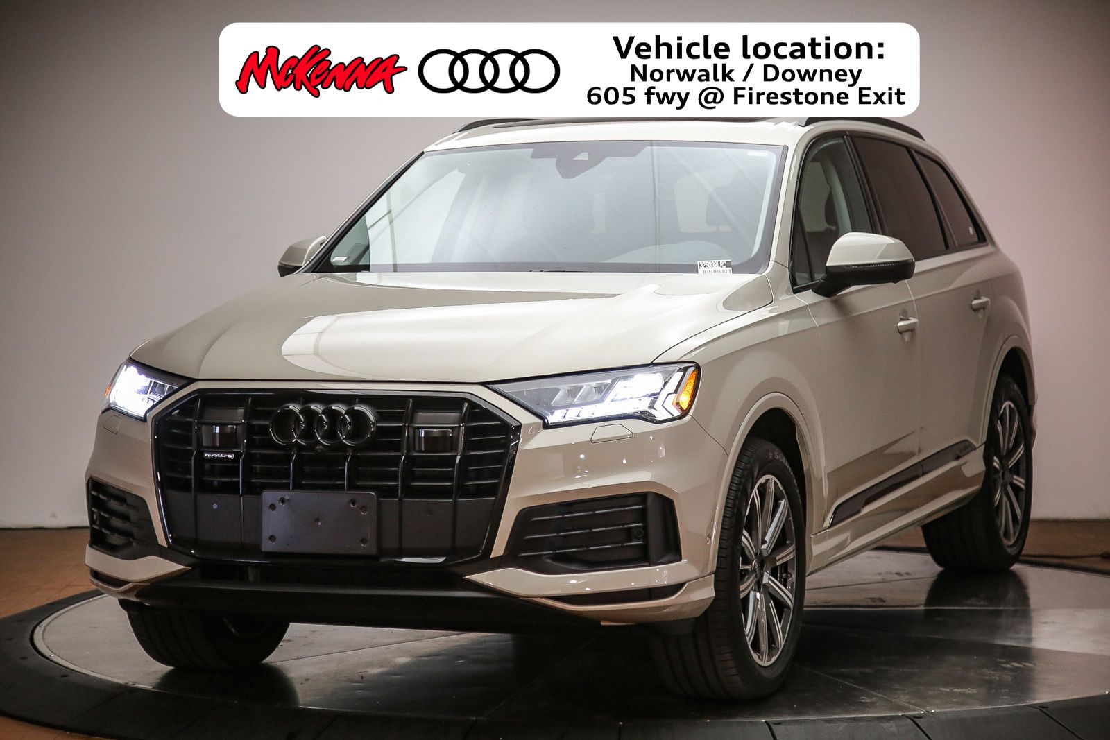 2023 Audi Q7 45 Premium Plus quattro Tiptronic's photo