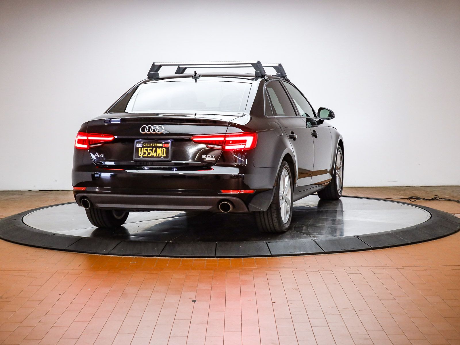 2017 Audi A4 2.0T Ultra Premium photo 4