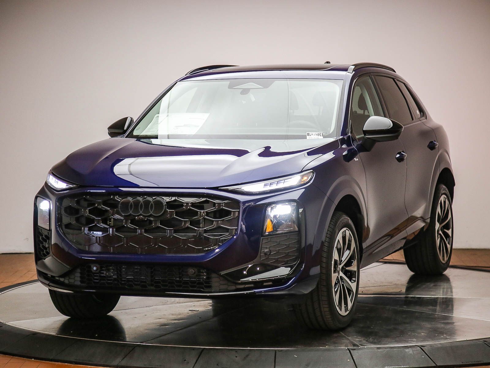 2026 Audi Q3 S line quattro's photo