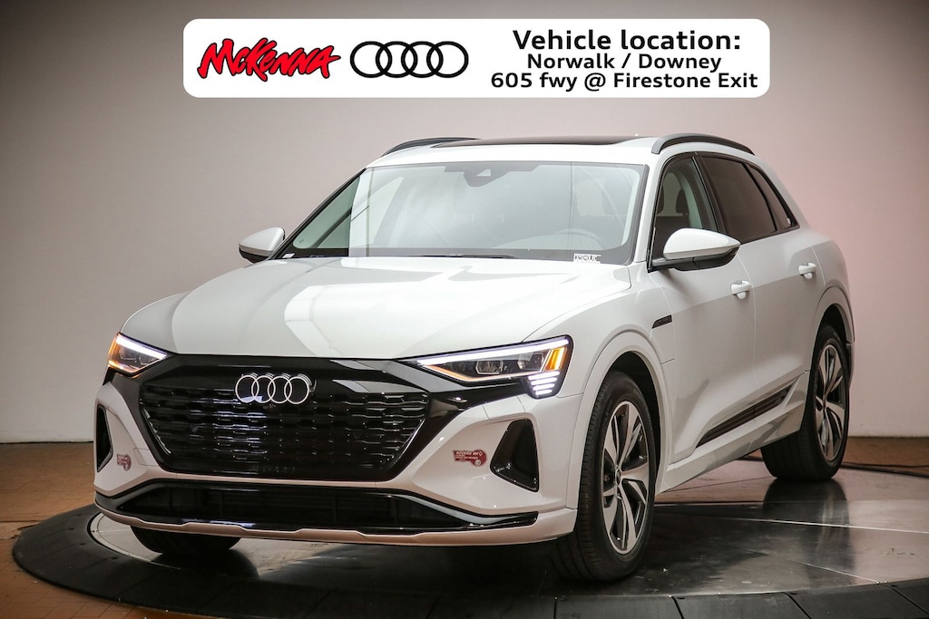Used 2024 Audi Q8 e-tron Premium SUV