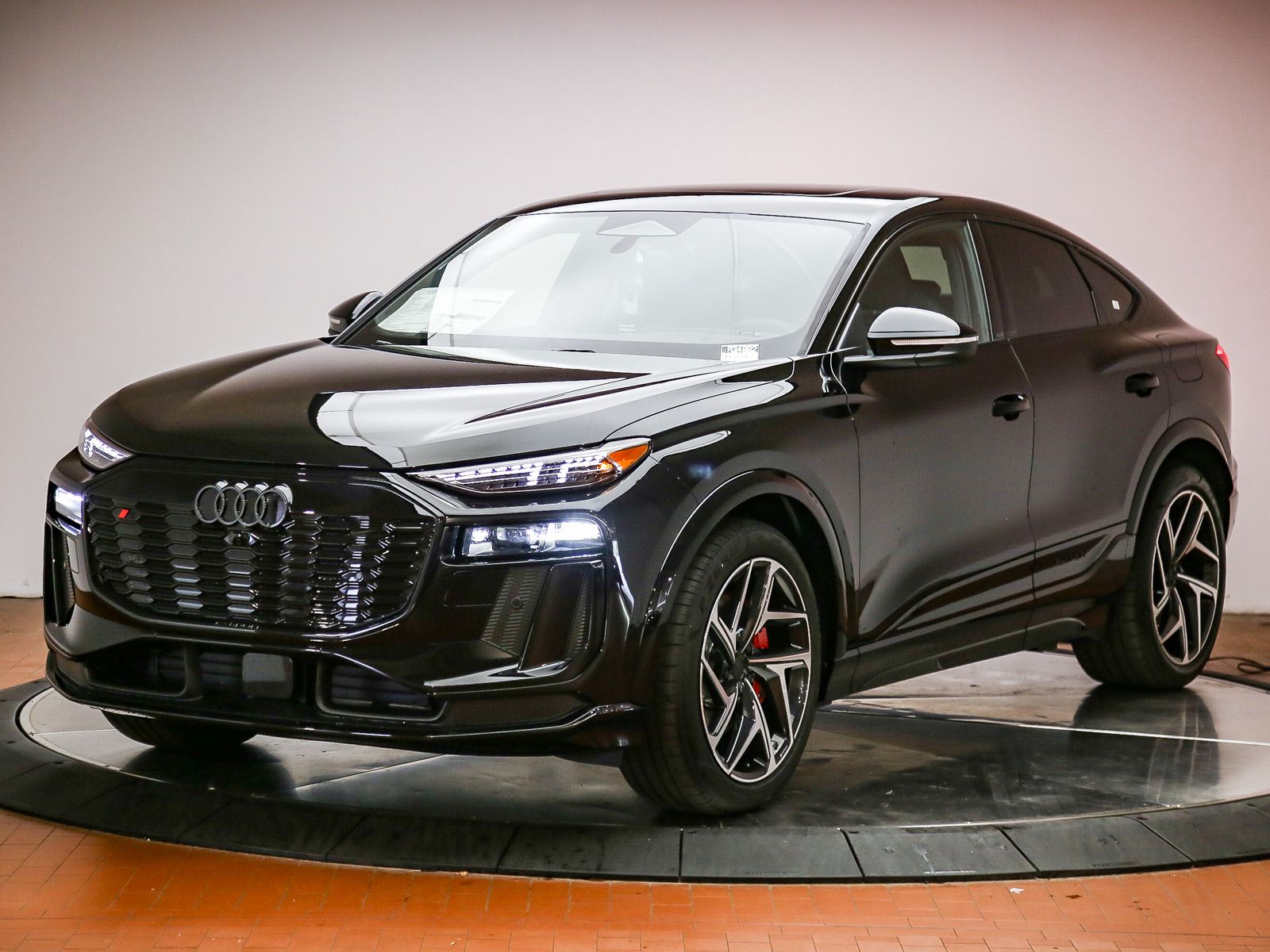 2027 Audi SQ6 Sportback e-tron Premium Plus quattro's photo