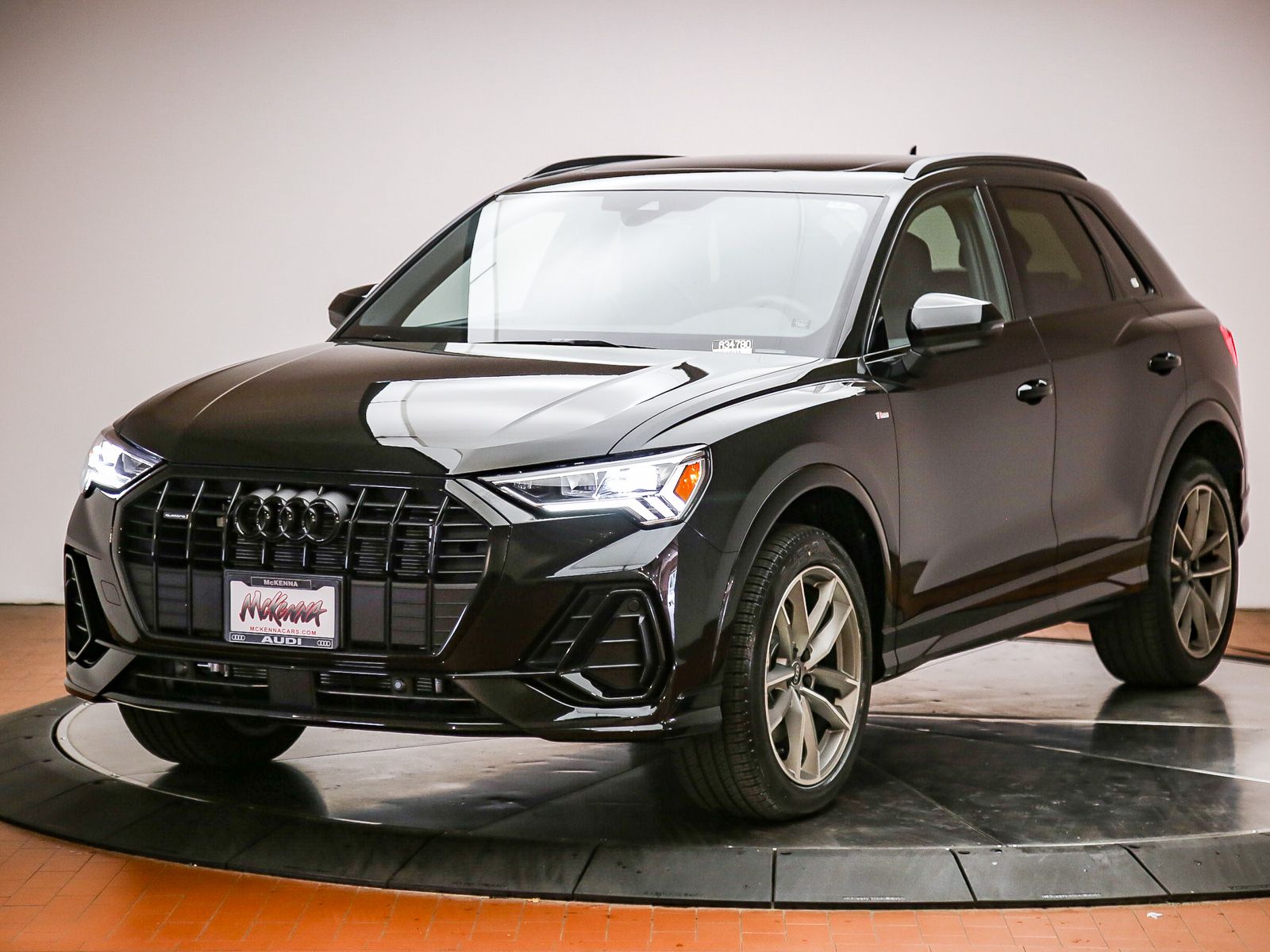 2025 Audi Q3 45 TFSI S Line Premium quattro's photo