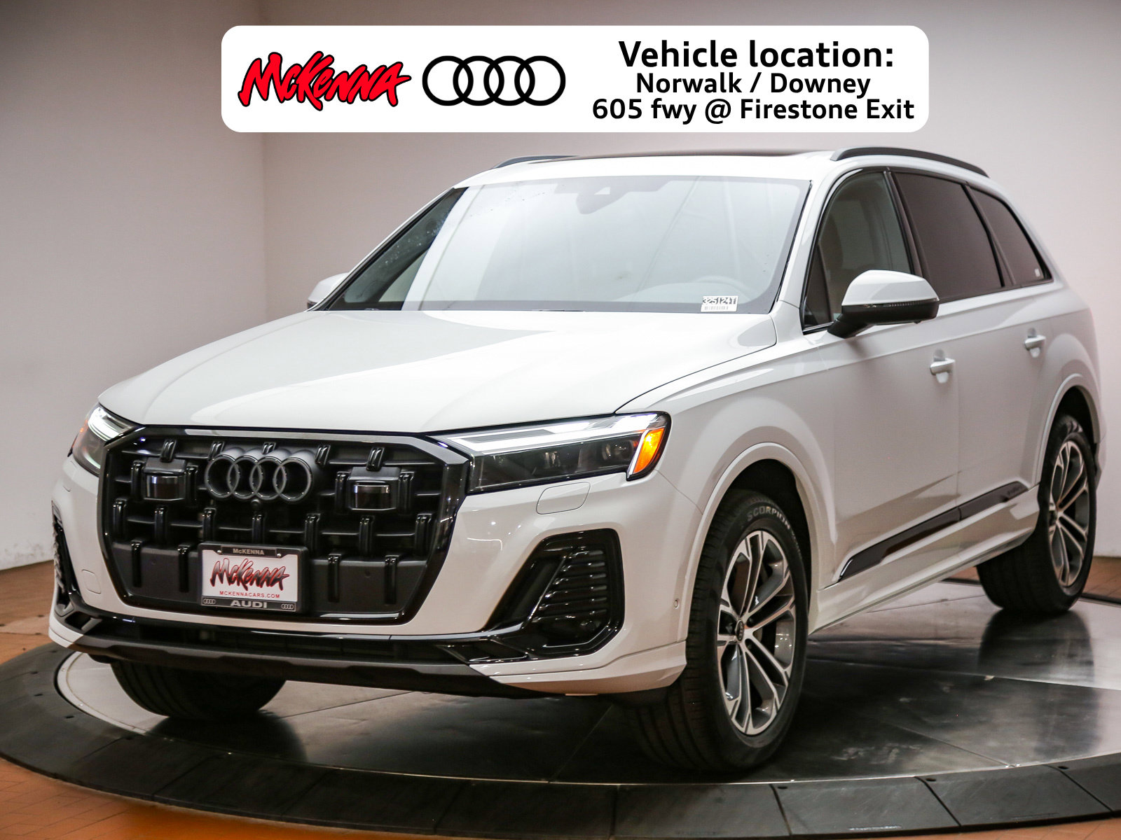 2025 Audi Q7 45 Premium Plus — photo 1 of 24