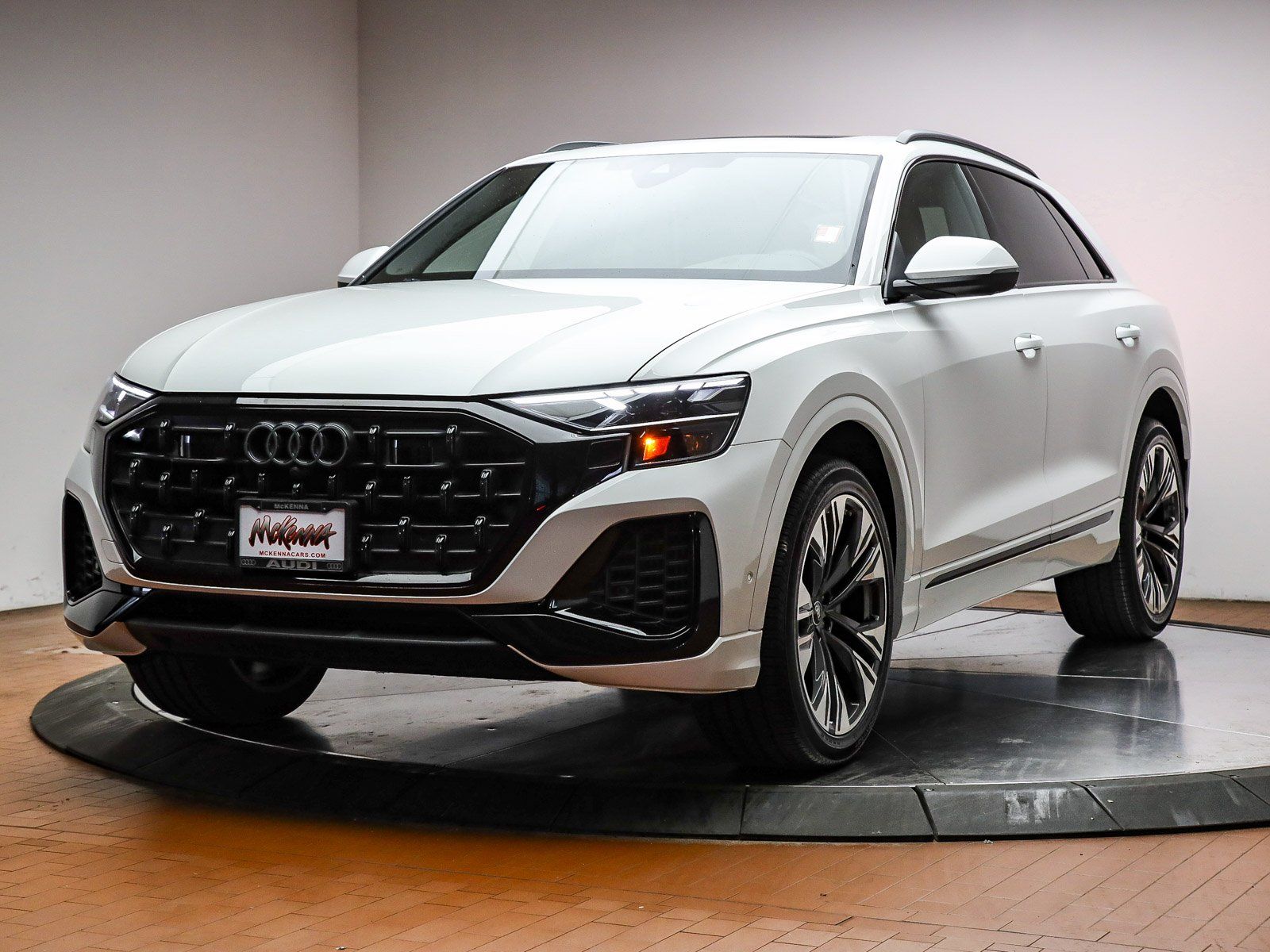 2024 Audi Q8 55 Premium Tiptronic quattro's photo