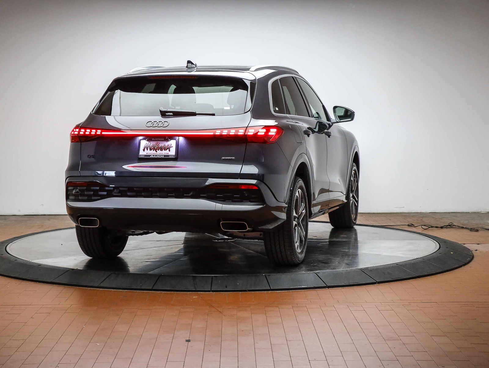 2025 Audi Q5 photo 4