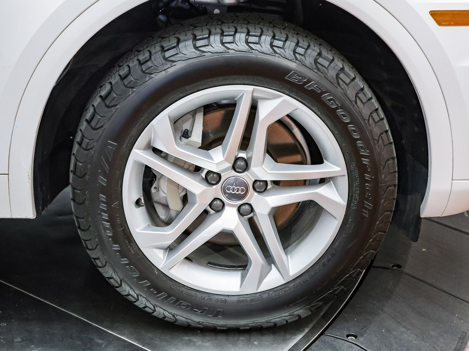 2018 Audi Q5 2.0T Premium photo 3