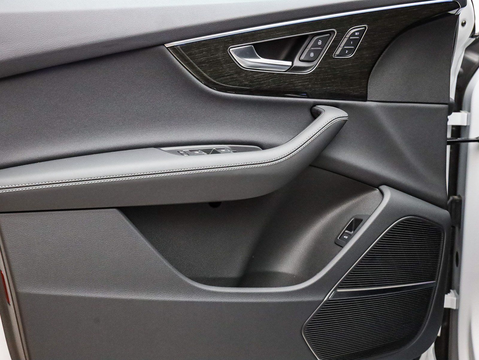 2026 Audi Q7 Premium Plus - Photo 22