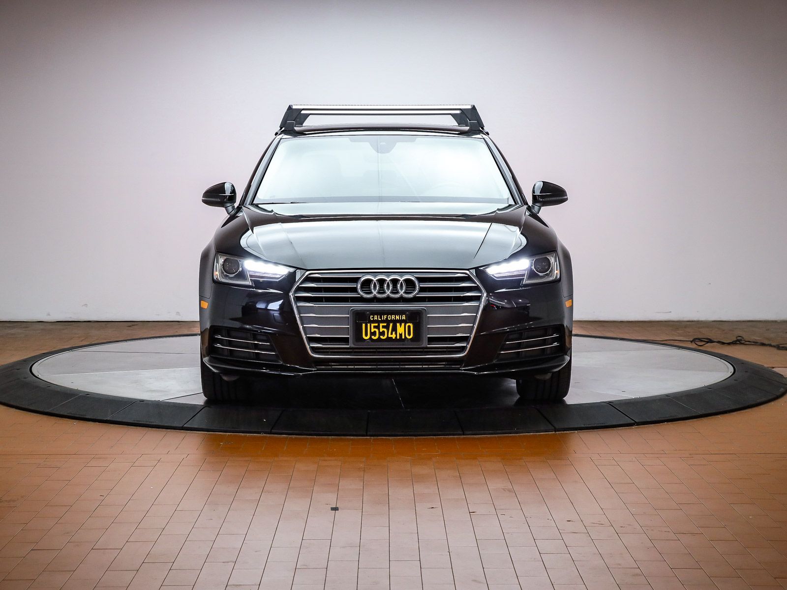 2017 Audi A4 2.0T Ultra Premium photo 6