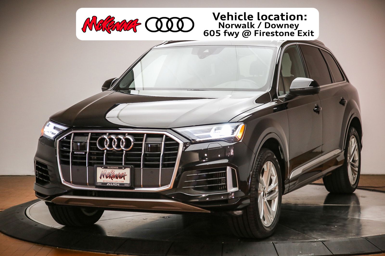 2023 Audi Q7 55 Premium Plus quattro Tiptronic's photo
