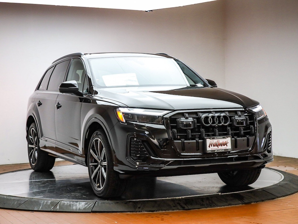 New 2026 Audi Q7 45 Premium SUV