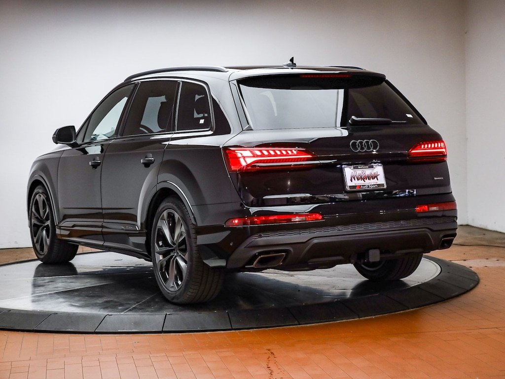 New 2026 Audi Q7 55 Premium SUV