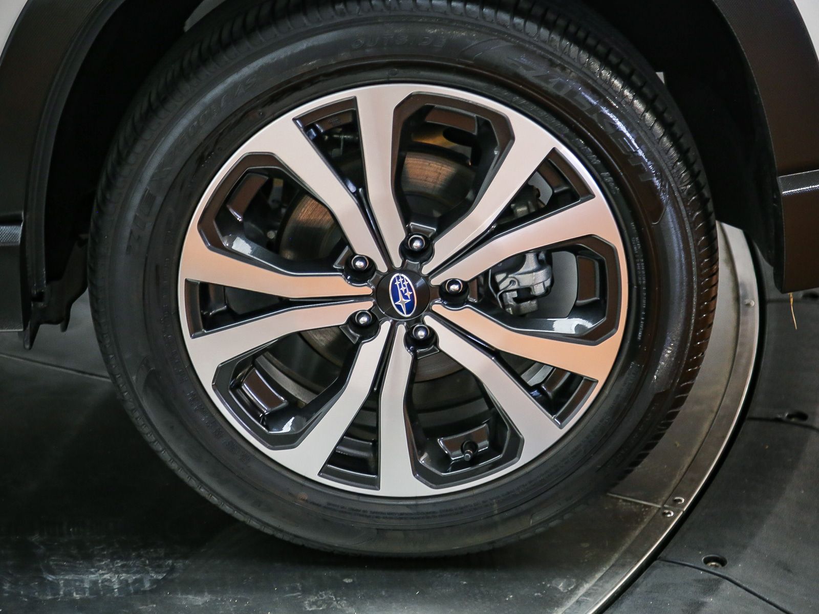 2024 Subaru Forester Limited - Photo 11