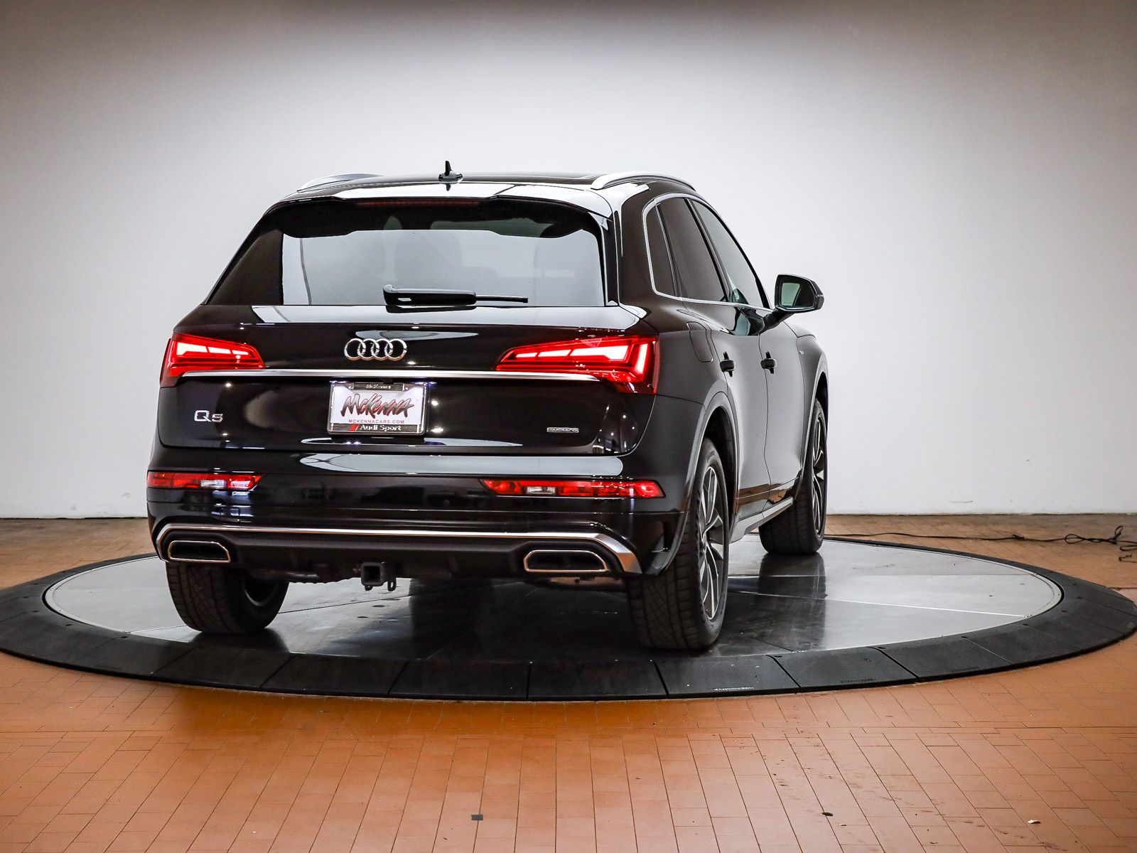 2023 Audi Q5 45 S Line Premium photo 4