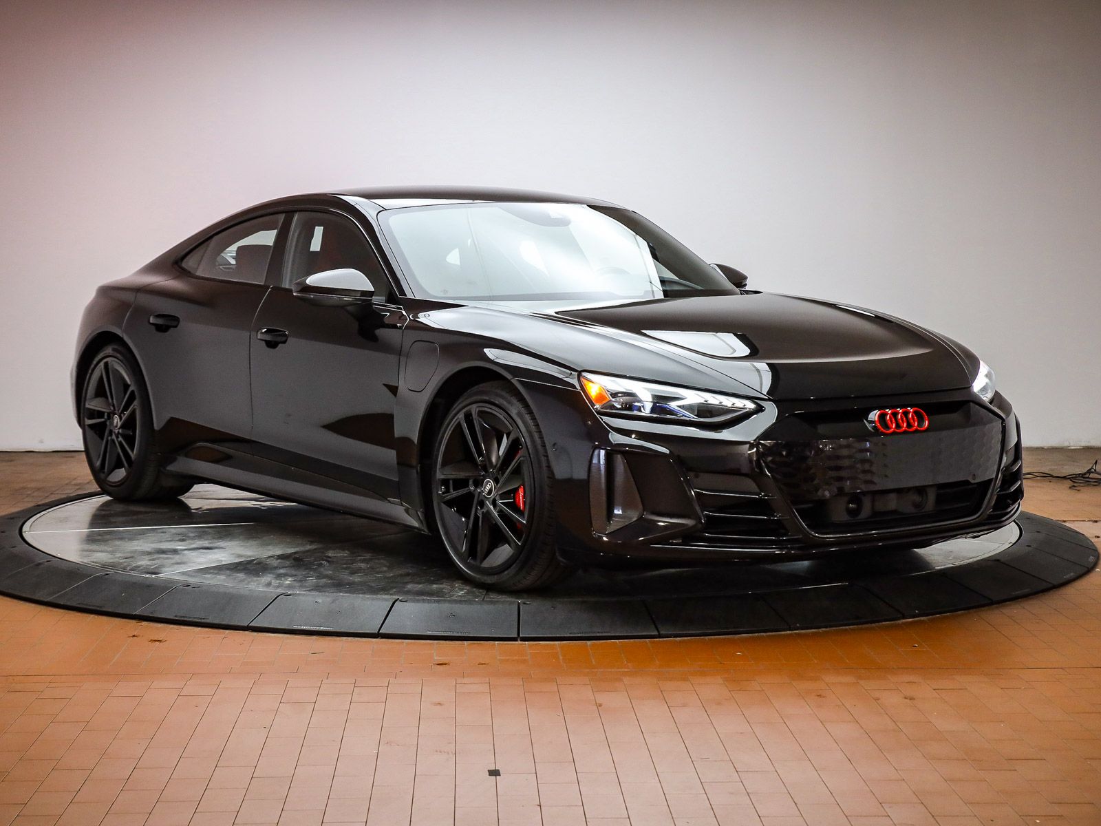 2023 Audi RS e-tron GT Base photo 4