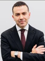 Staff member John Hall from ID_0e3bb2