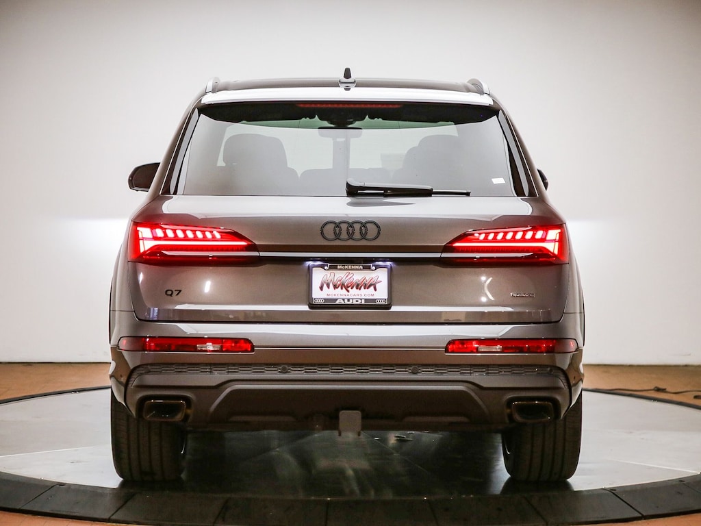 New 2026 Audi Q7 45 Premium Plus SUV