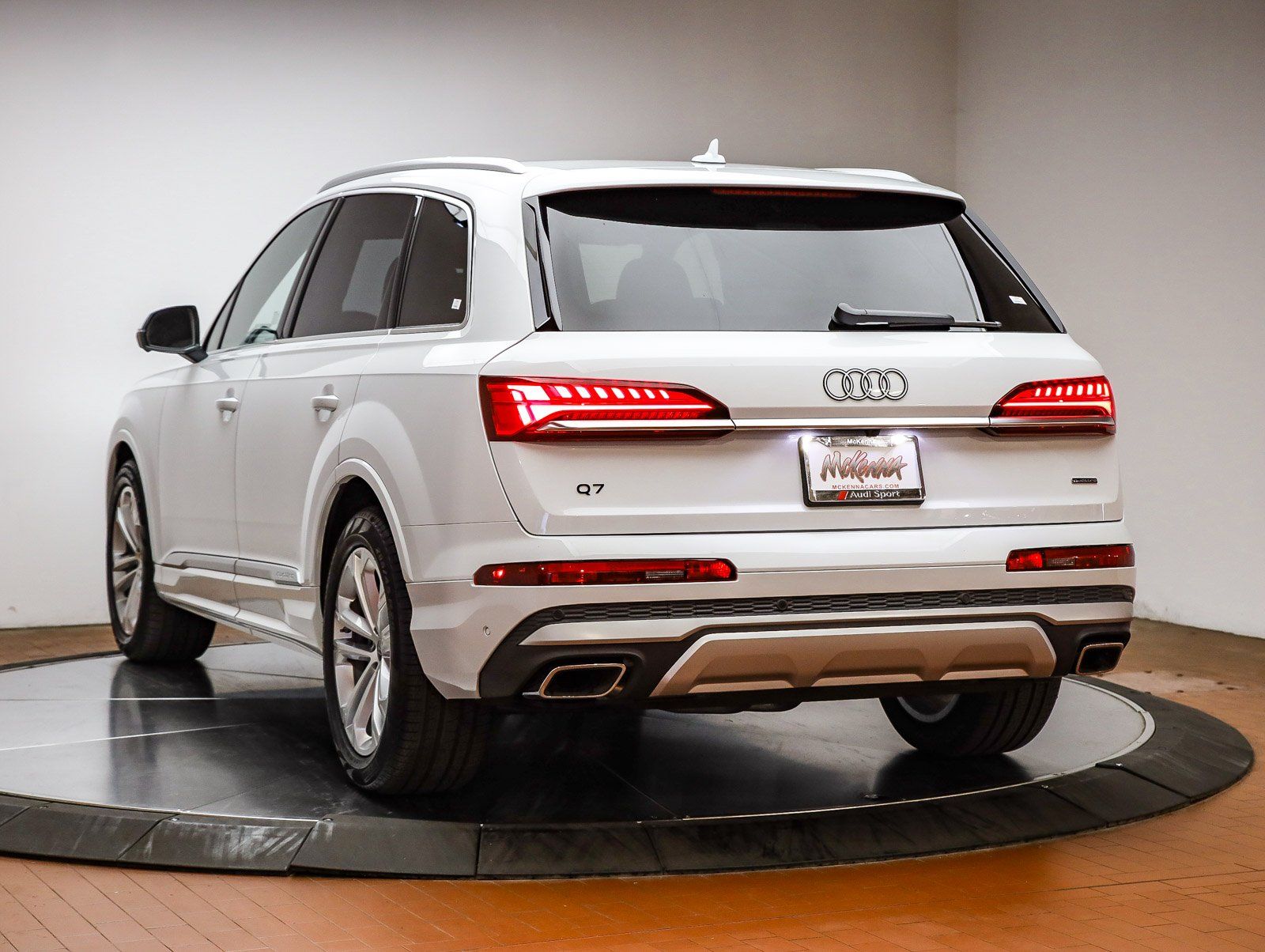 2026 Audi Q7 Premium Plus - Photo 10