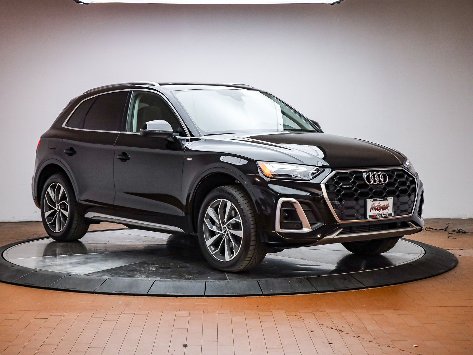 2023 Audi Q5 45 S Line Premium photo 5