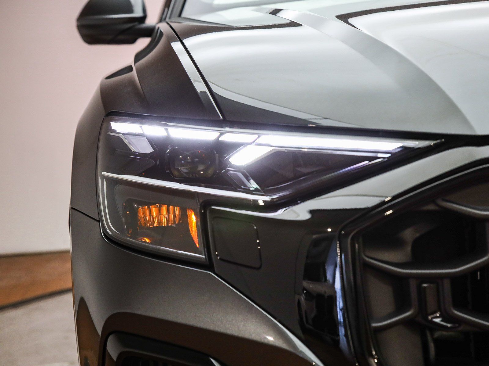2026 Audi Q8 Prestige - Photo 6