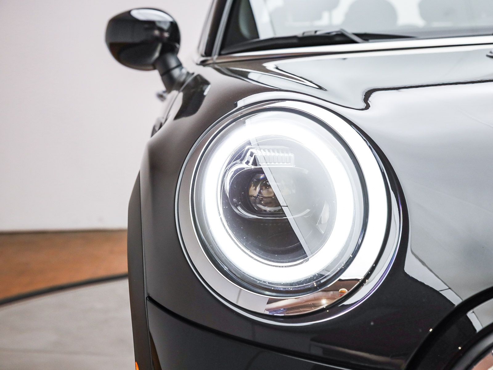 2024 MINI Cooper photo 3