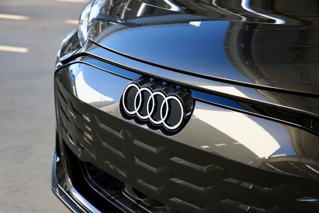 New 2025 Audi S e-tron GT Premium Plus Sedan