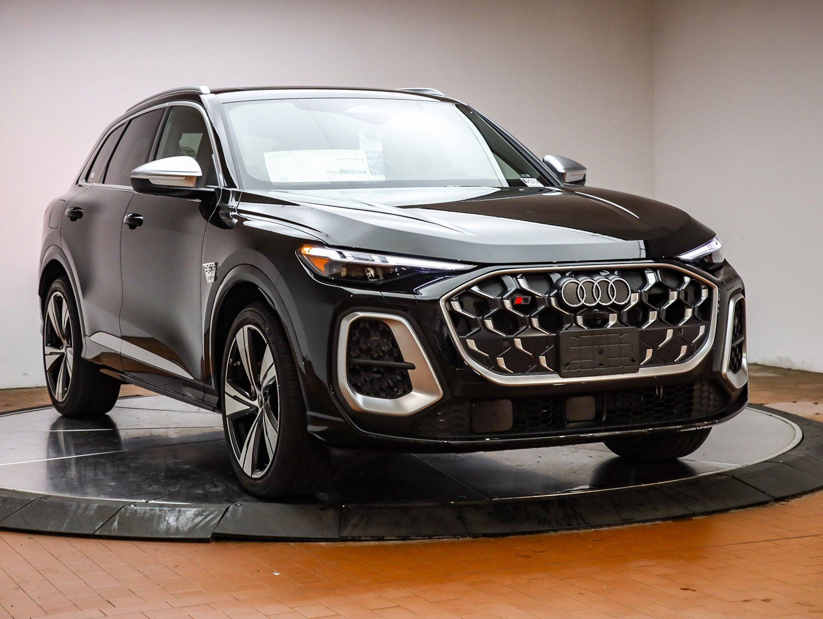 2025 Audi SQ5 Premium Plus - Photo 3