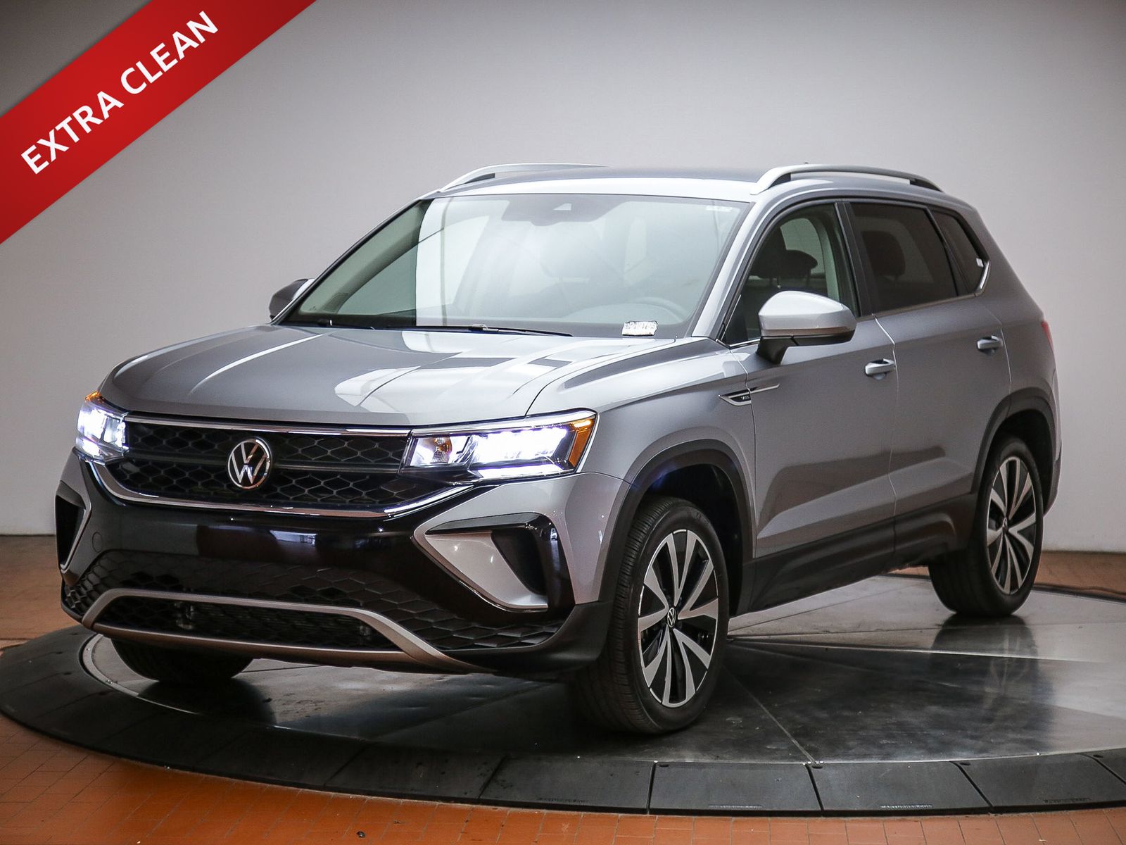 2024 Volkswagen Taos's photo