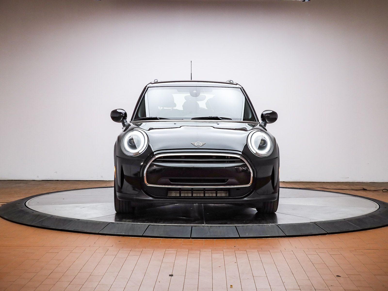 2024 MINI Cooper photo 6