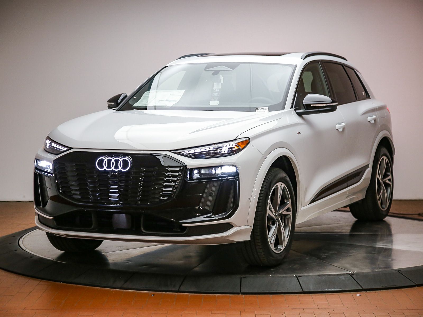 2027 Audi Q6 e-tron Premium Plus quattro's photo