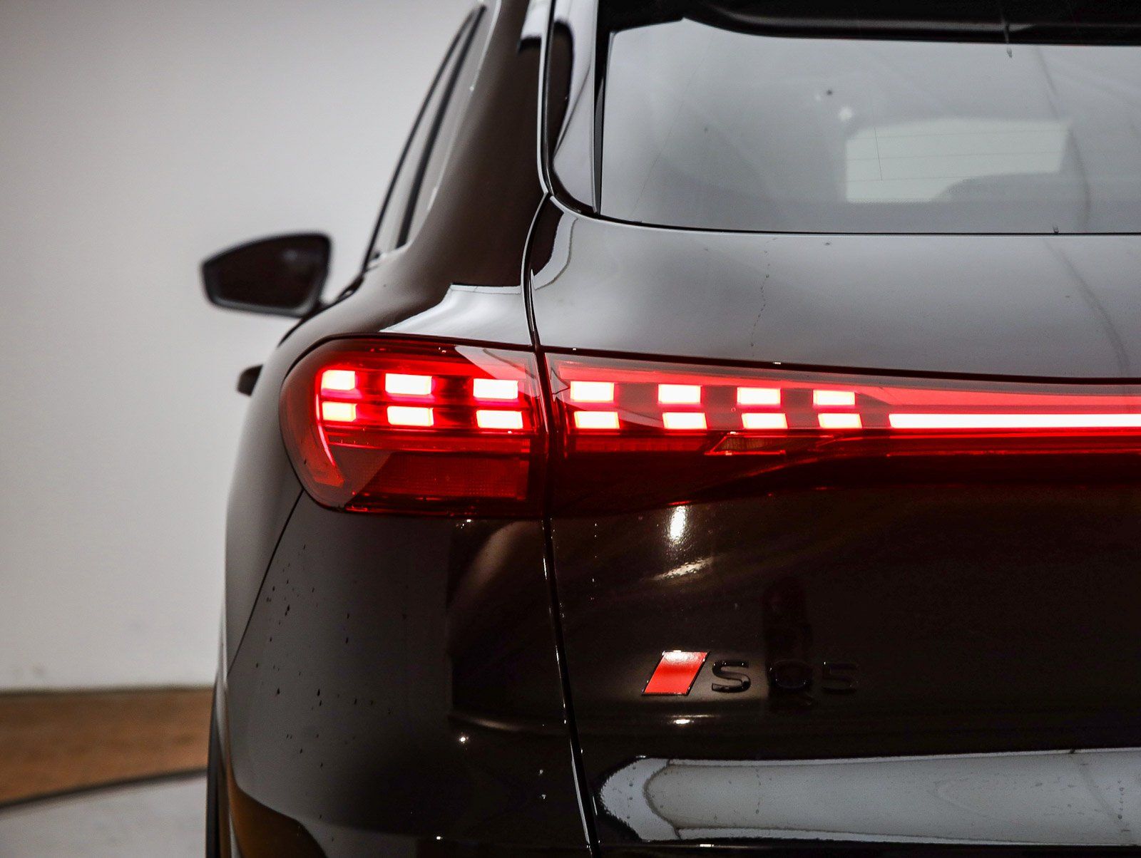 2025 Audi SQ5 Premium Plus - Photo 11