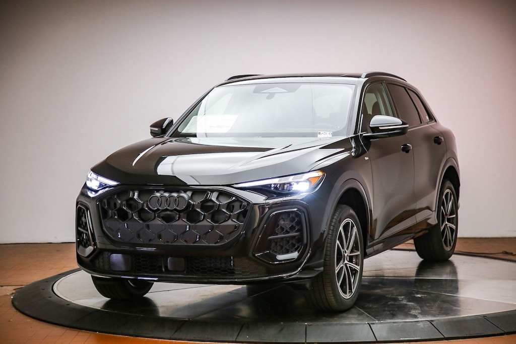 New 2026 Audi Q5 2.0T Premium Plus SUV