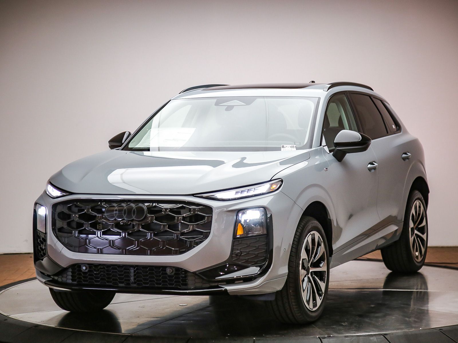 2026 Audi Q3 S line quattro's photo