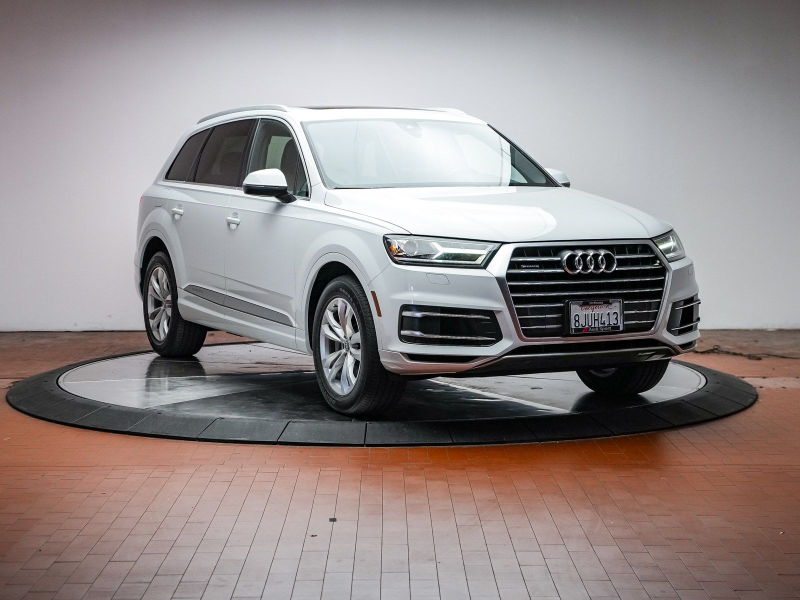 2019 Audi Q7 55 Premium photo 5