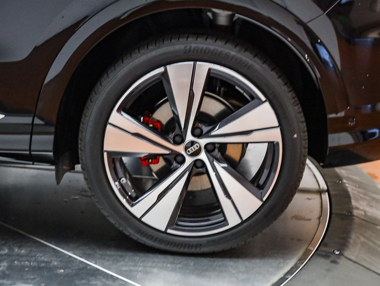 2025 Audi SQ5 Premium Plus - Photo 12