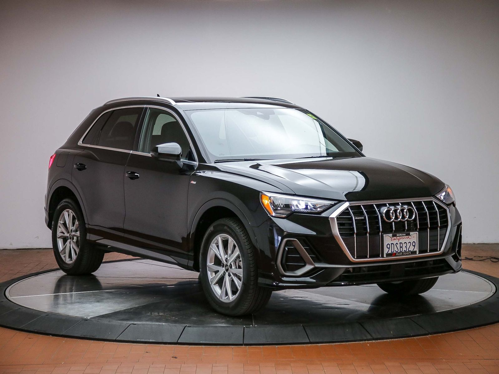 2022 Audi Q3 Premium photo 5