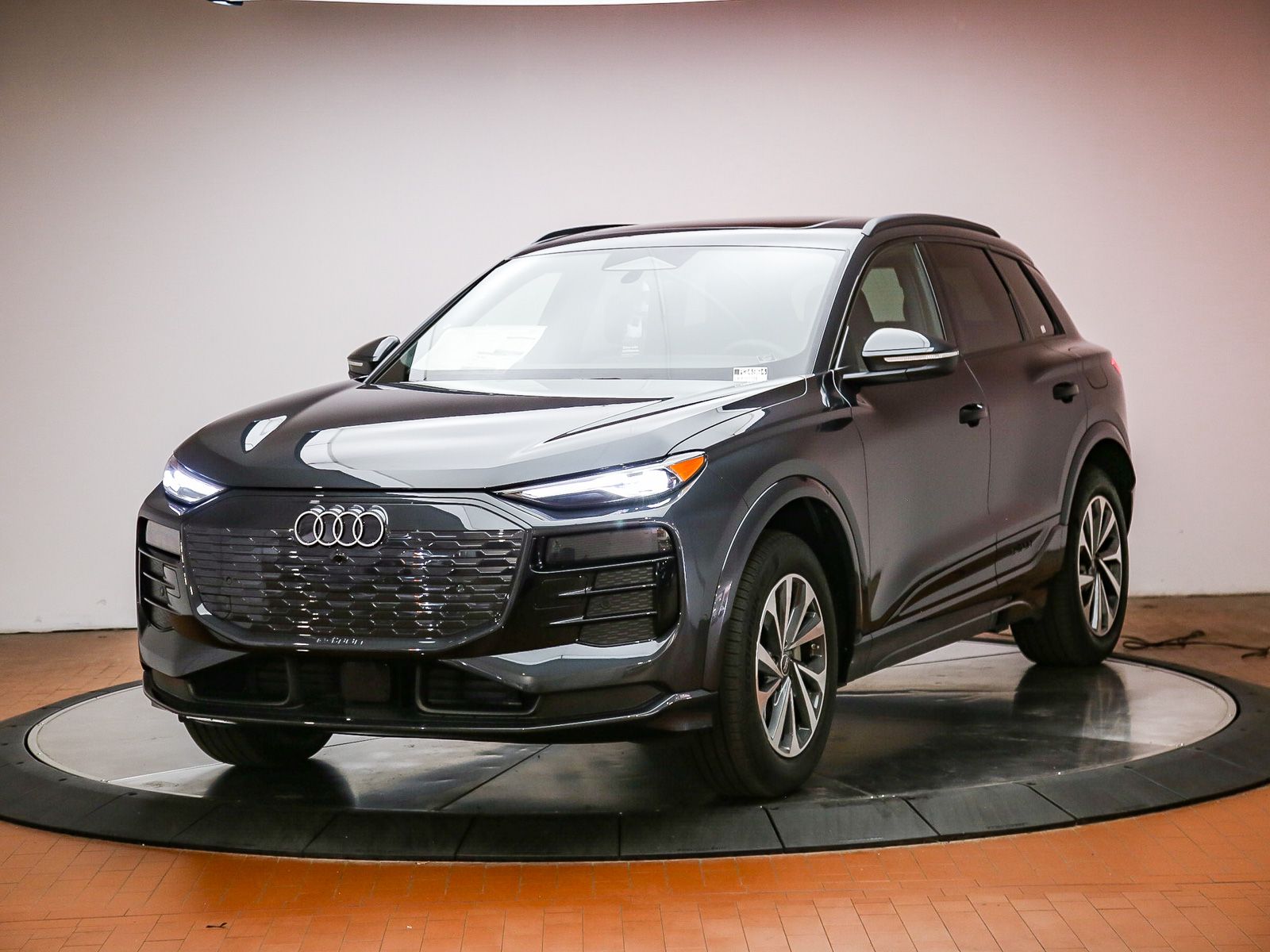 2027 Audi Q6 e-tron Premium quattro's photo