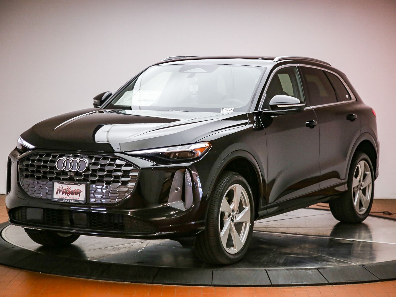 2026 Audi Q5 Premium Plus quattro's photo