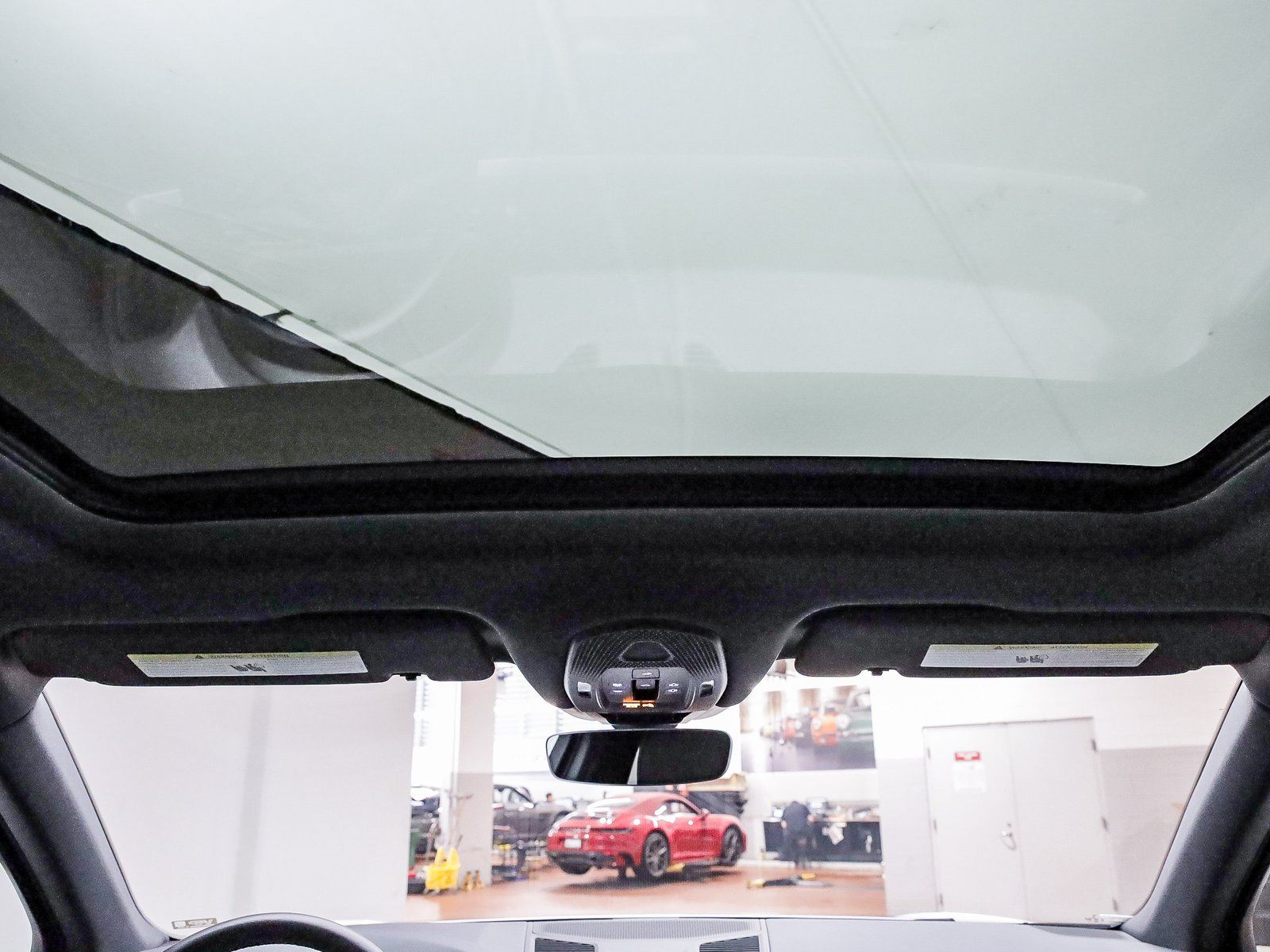 2025 Porsche Cayenne Base - Photo 20