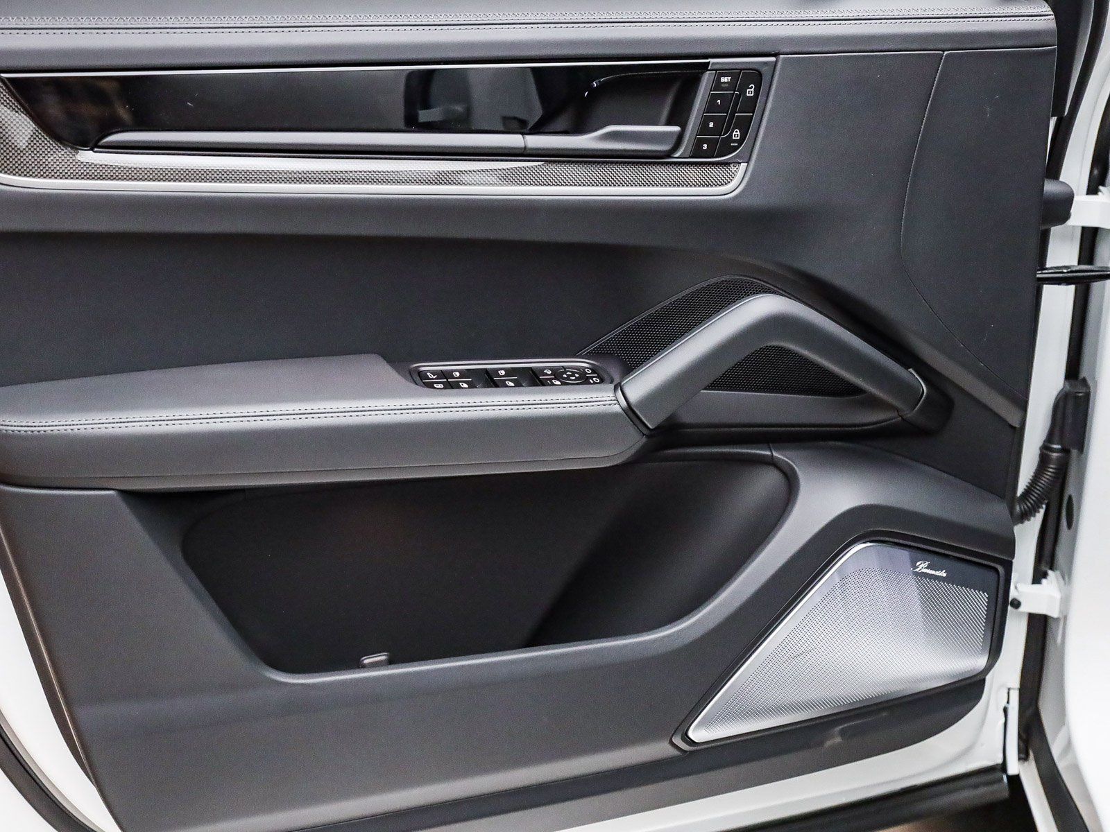 2026 Porsche Cayenne Coup Turbo E-Hybrid - Photo 24