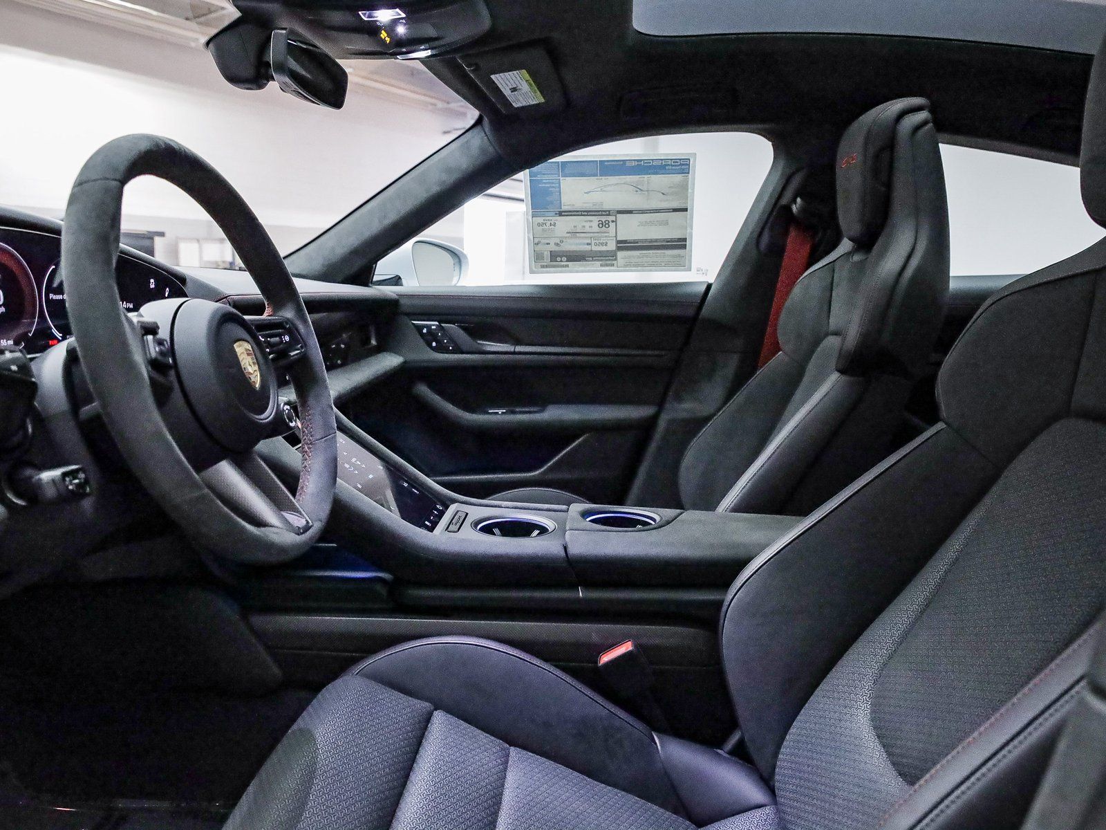 2025 Porsche Taycan GTS - Photo 22