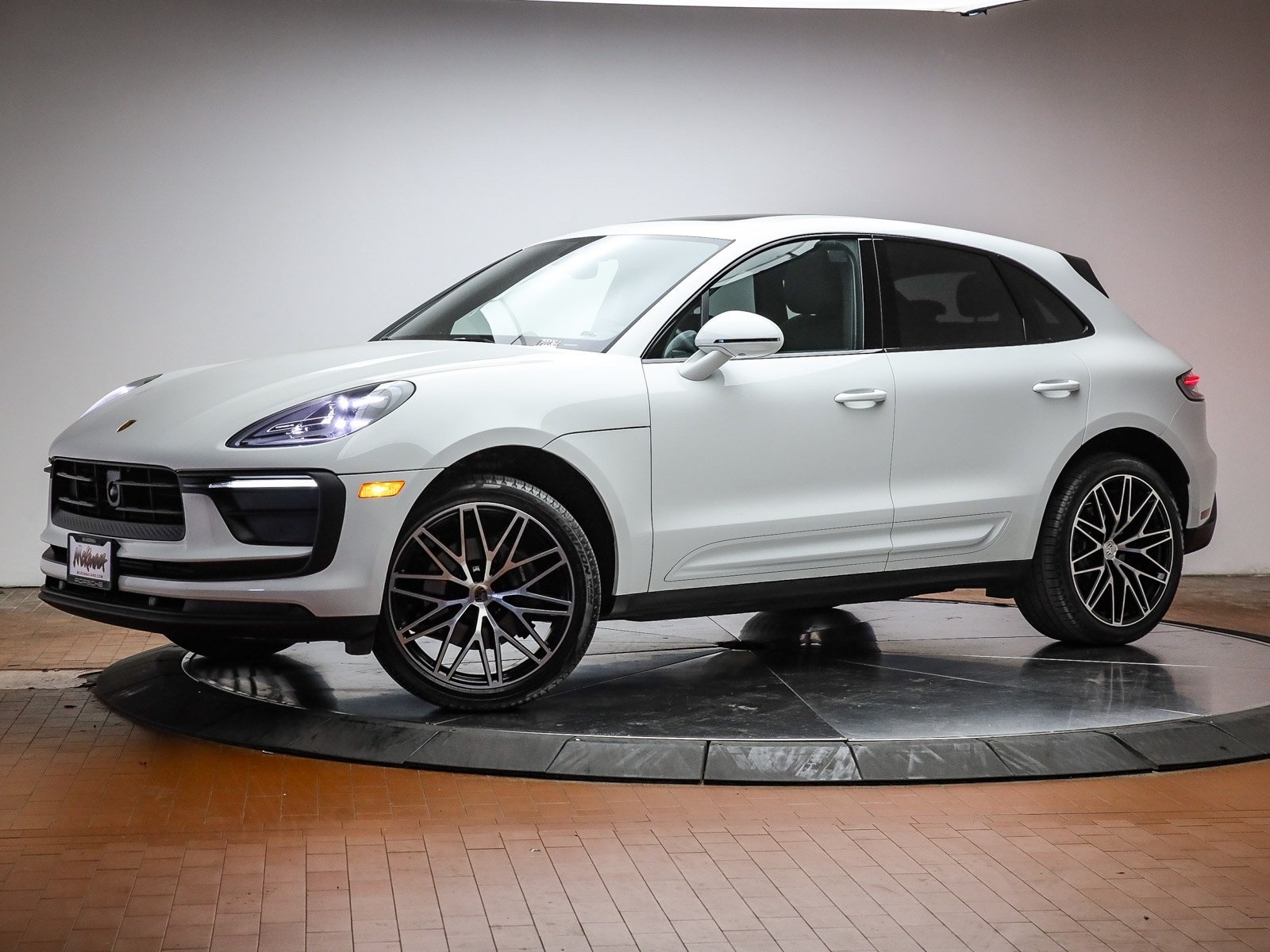 2025 Porsche Macan T's photo