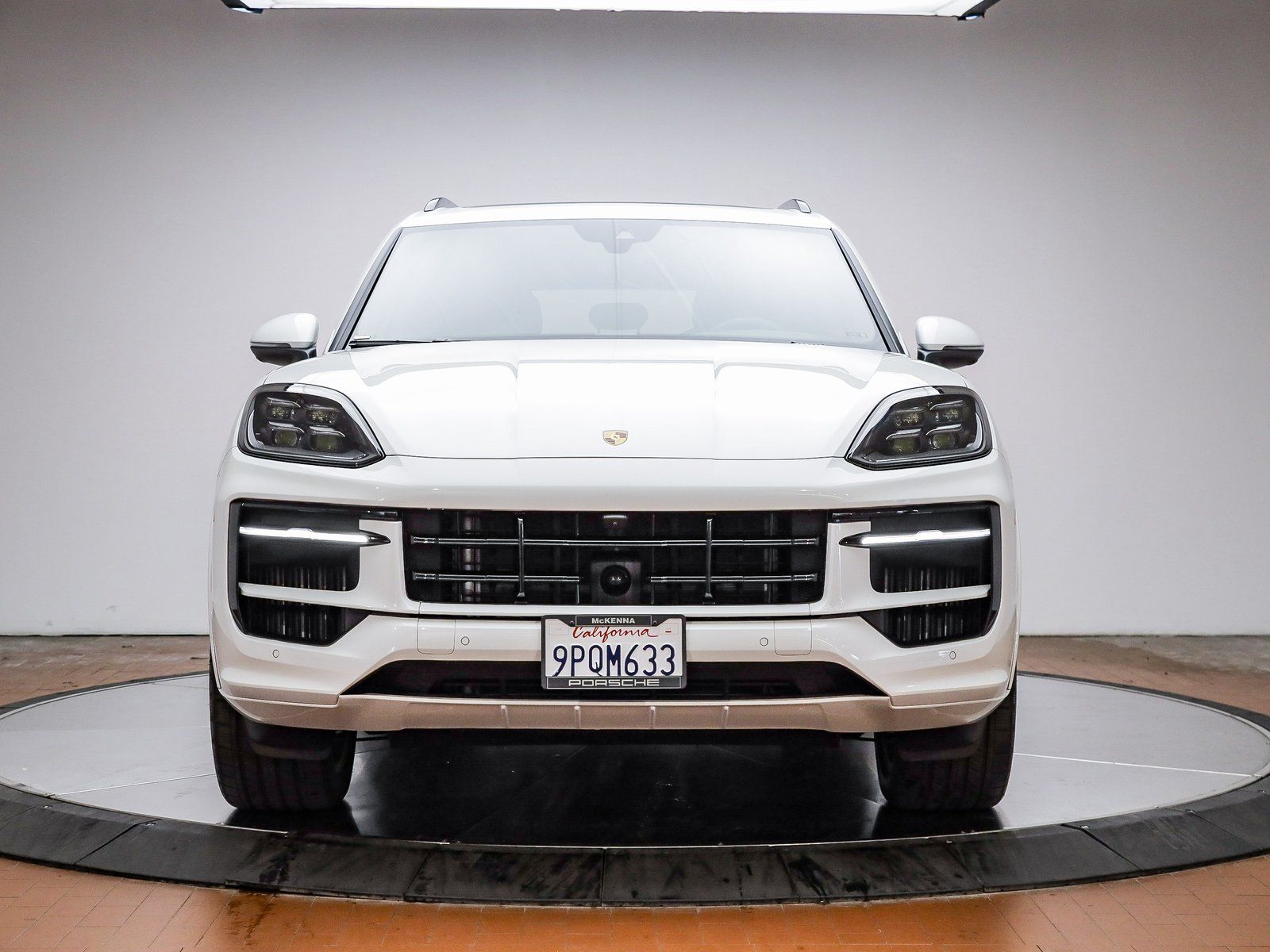2025 Porsche Cayenne Base - Photo 13