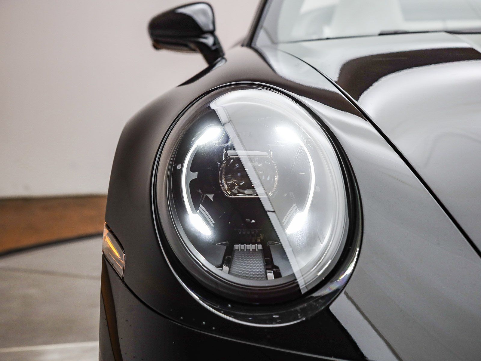 2026 Porsche 911 GTS - Photo 14