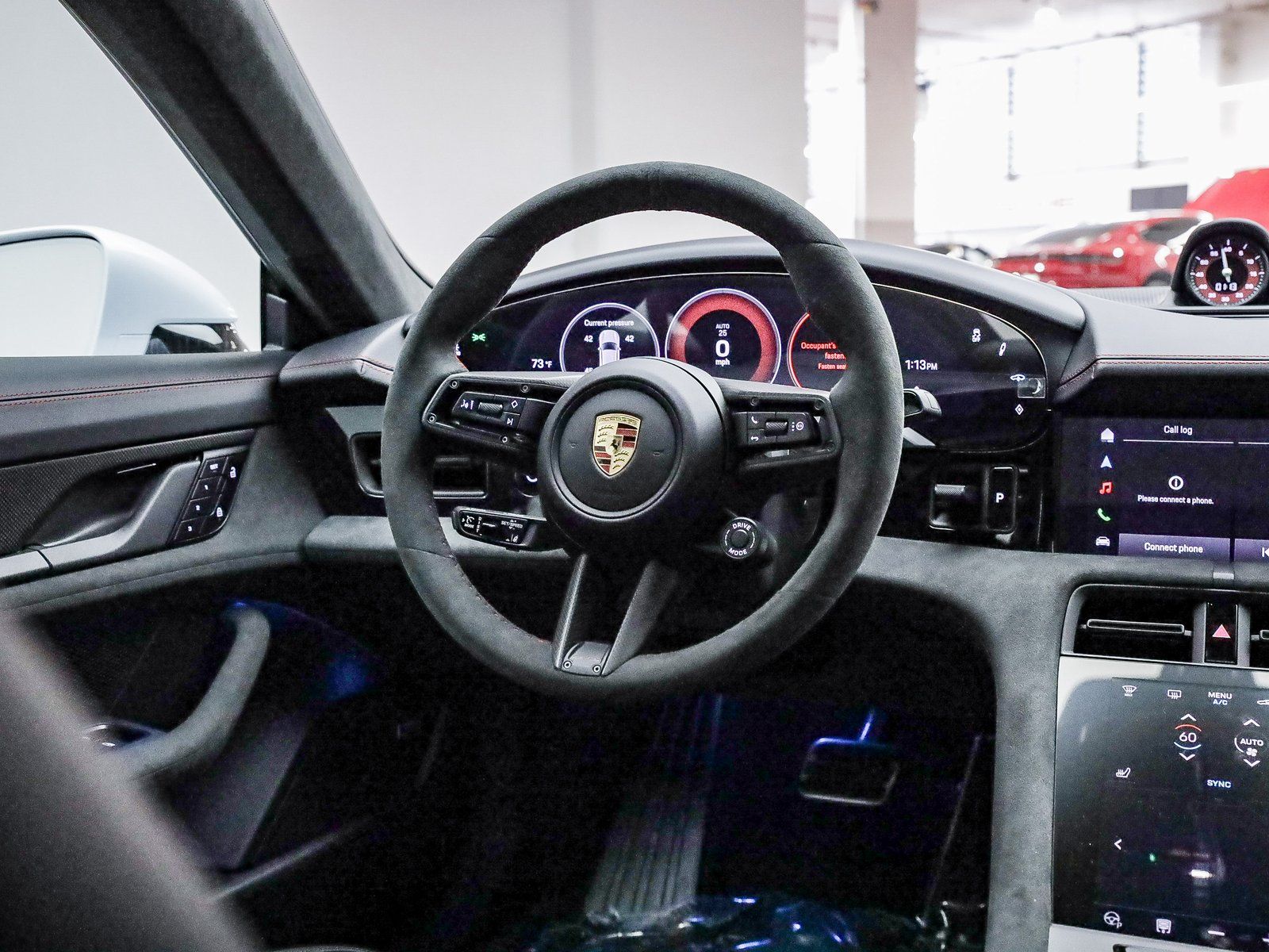 2025 Porsche Taycan GTS - Photo 19
