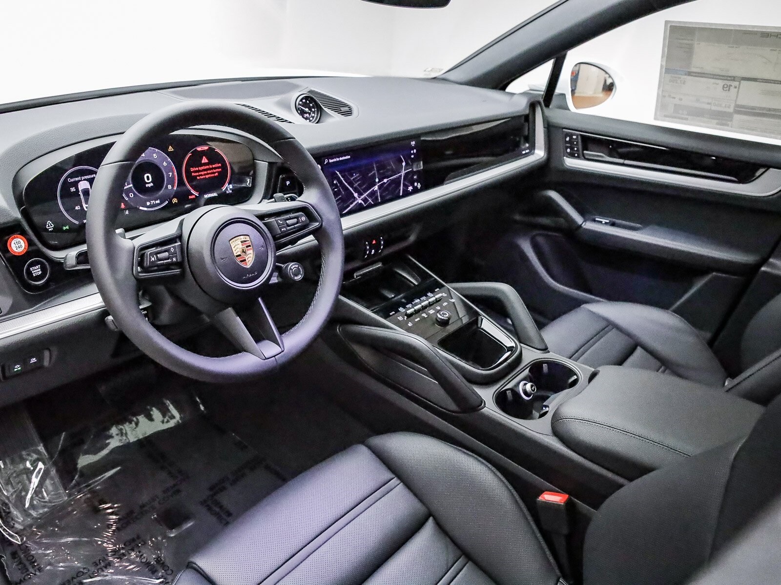 2025 Porsche Cayenne Coupe photo 4