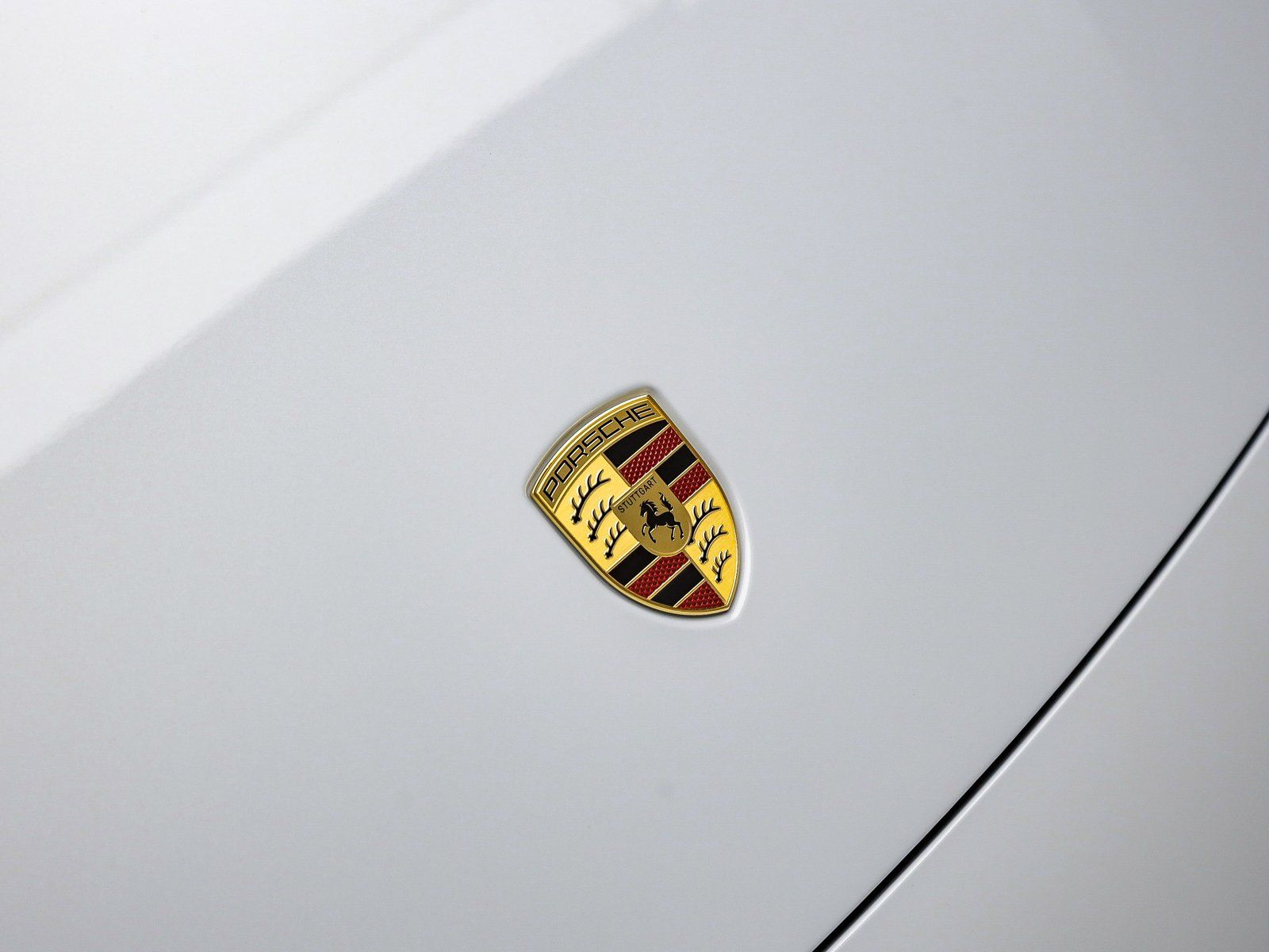 2025 Porsche Taycan GTS - Photo 12