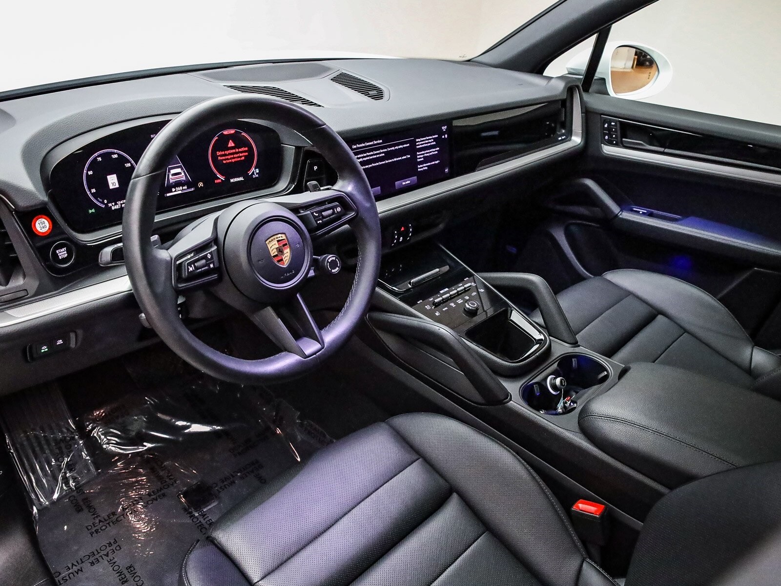 2025 Porsche Cayenne photo 3
