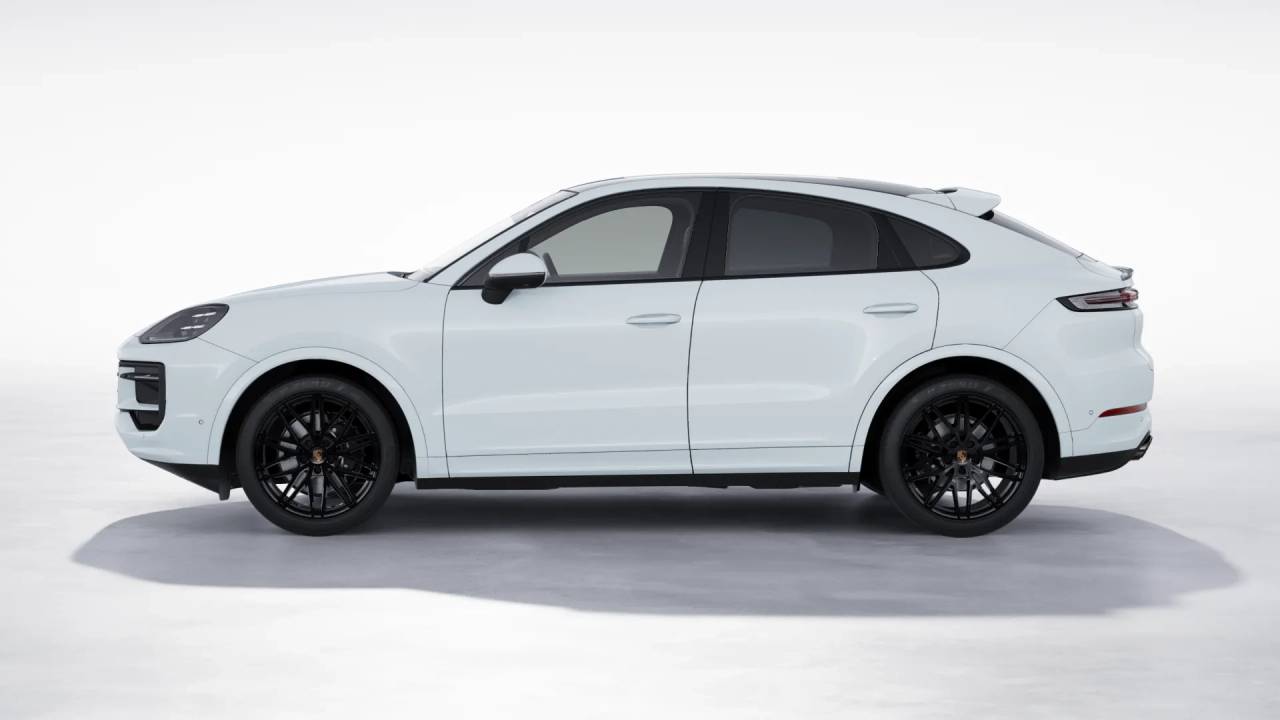 2026 Porsche Cayenne Coupe photo 2